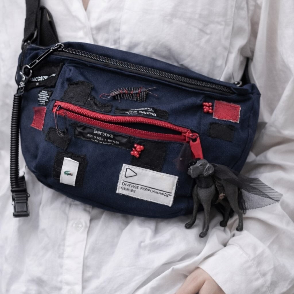 Nerka z Recyklingu z Czarnym Psem | Upcycling Crossbody Bag | Pretty Decay Studio | One of One